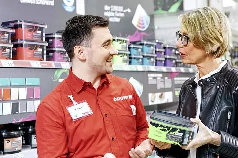 Zwei Personen im Beratungsgespräch